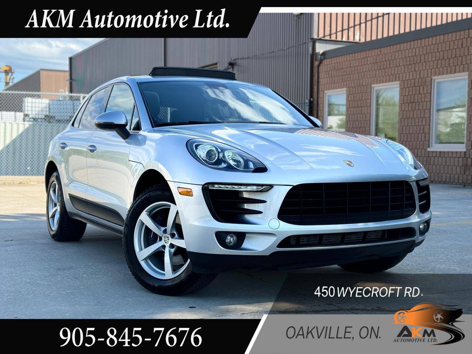2017 Porsche Macan AWD 4dr, lane Assist, Certified
