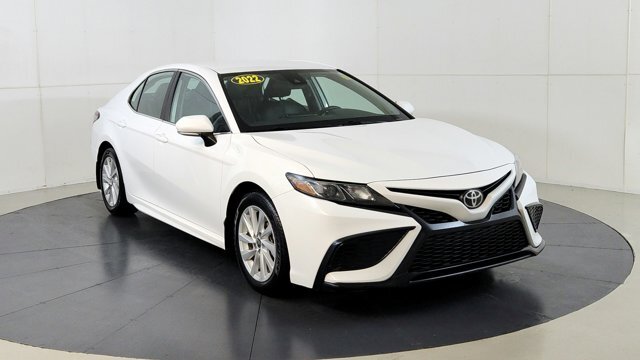 2022 Toyota Camry SE AUTO, HEATED FR SEATS + WHEEL, VALUE-PICK