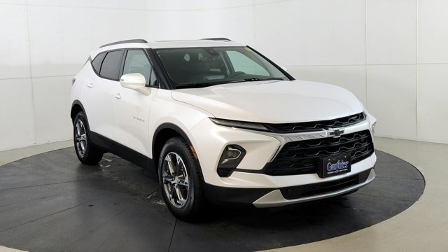 2025 Chevrolet Blazer AWD 4dr LT