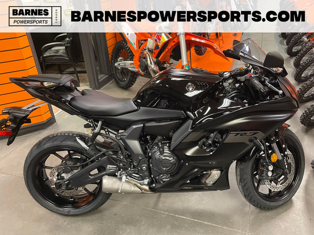 2025 Yamaha YZF-R1 R7
