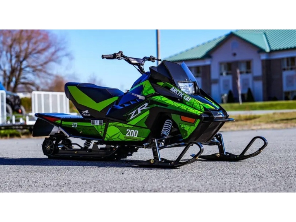 2025 Arctic Cat ZR 200