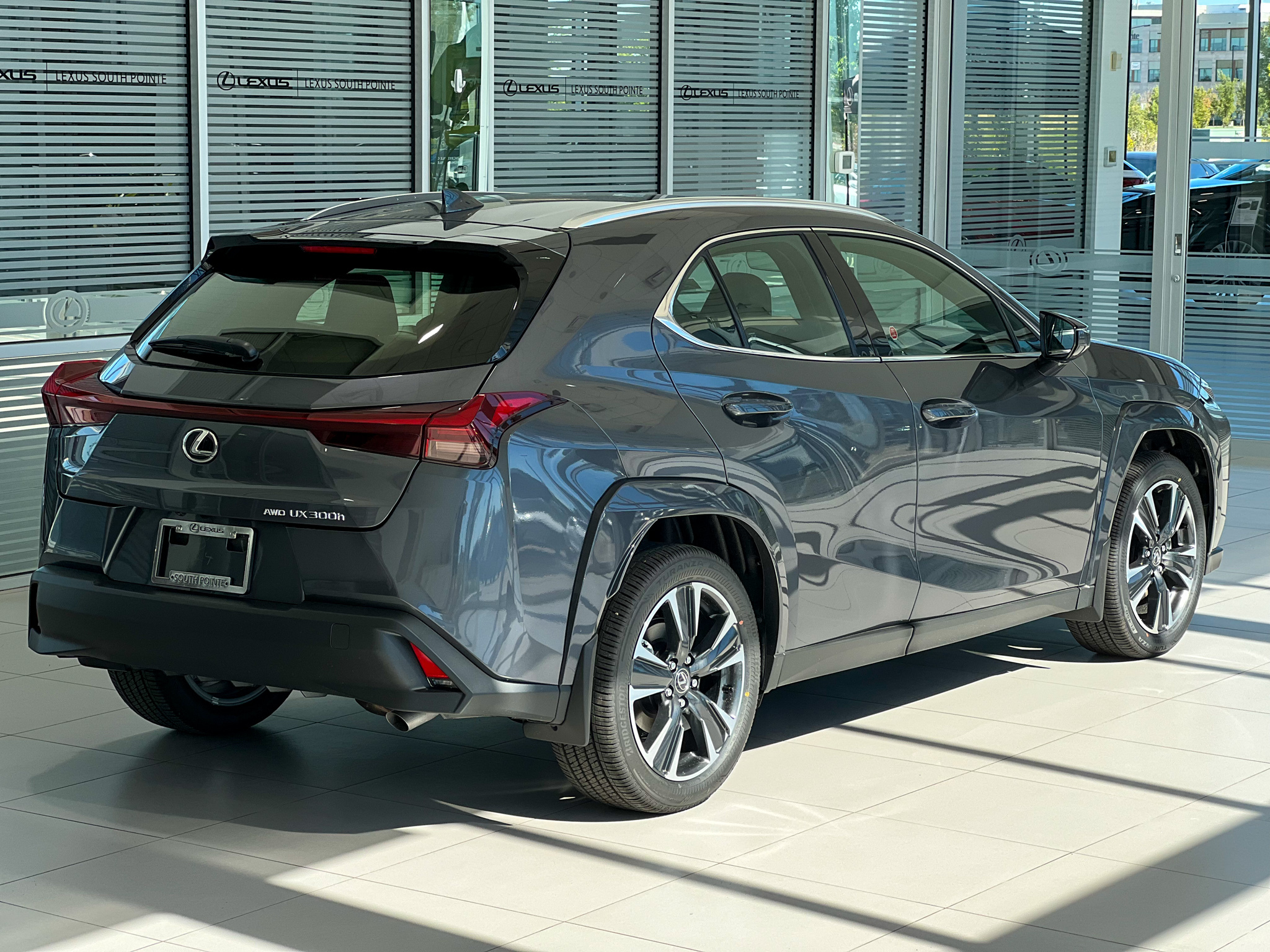 2025 Lexus UX 300H