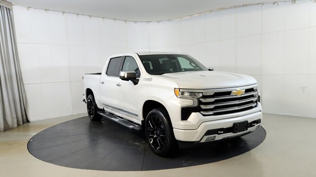 2025 Chevrolet Silverado 1500 4WD Crew Cab 147  High Country