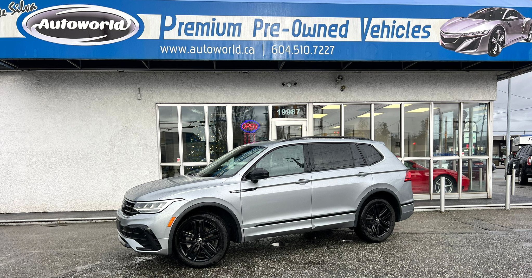2022 Volkswagen Tiguan Comfortline R-Line Black Edition 4motion *Sunroof*