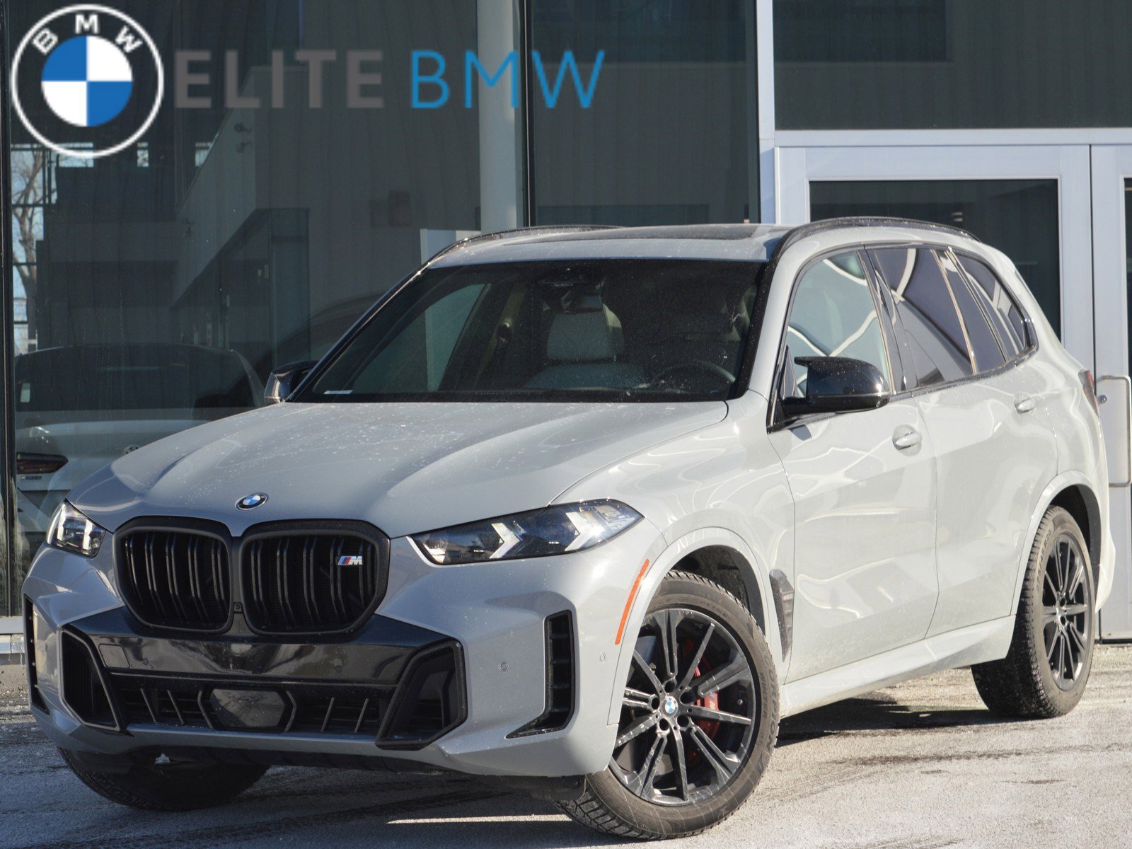 2025 BMW X5 M60i xDrive