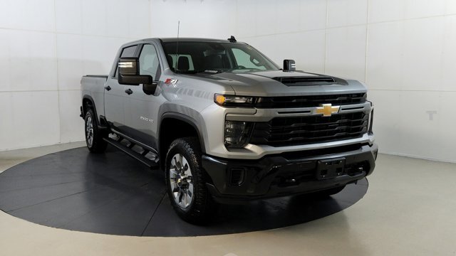 2025 Chevrolet SILVERADO 2500HD 4WD Crew Cab 159  Custom