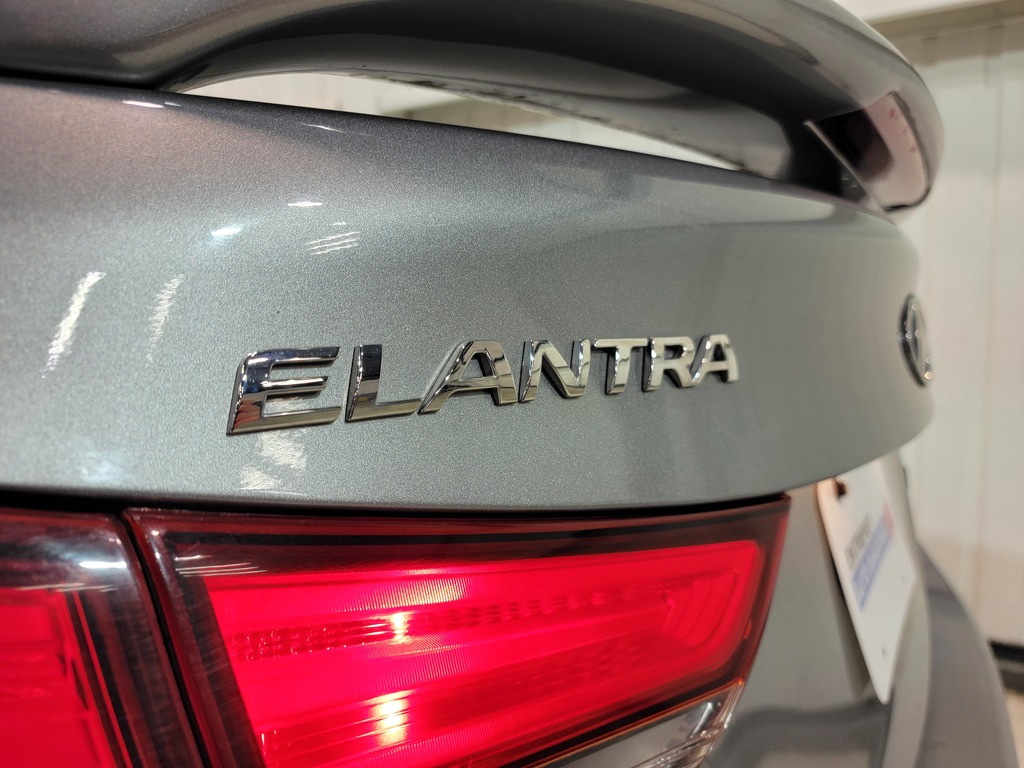 Hyundai Elantra 2016