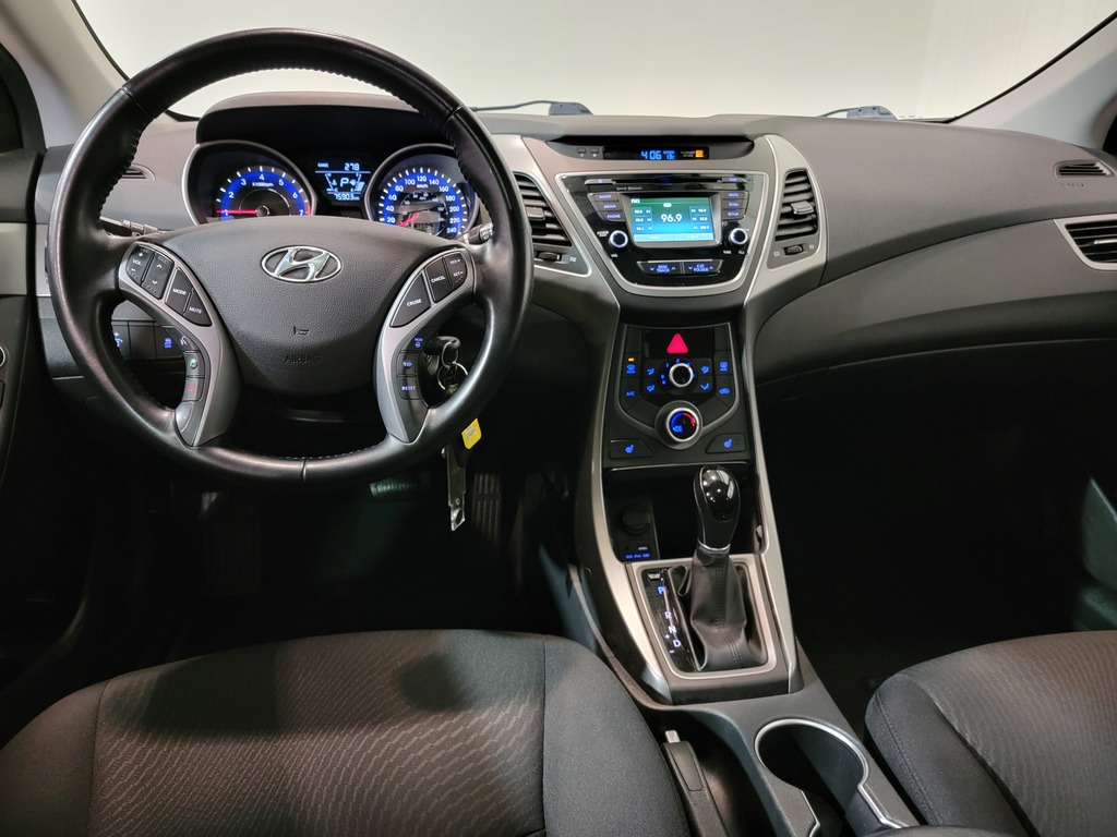 Hyundai Elantra 2016