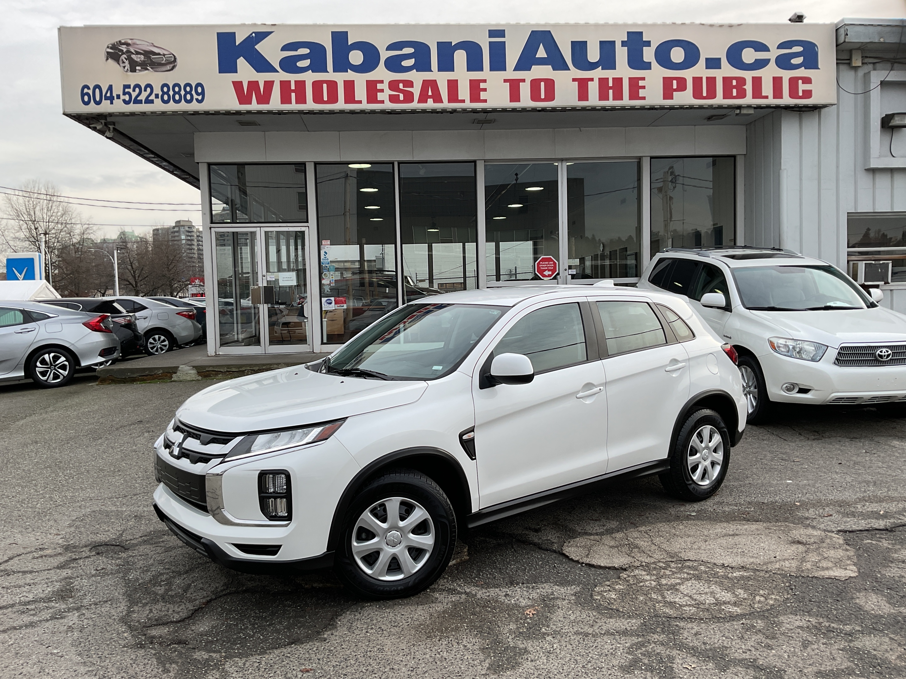 2021 Mitsubishi RVR AWC -  Car Play, Rear Cam. Financing on Site!! 