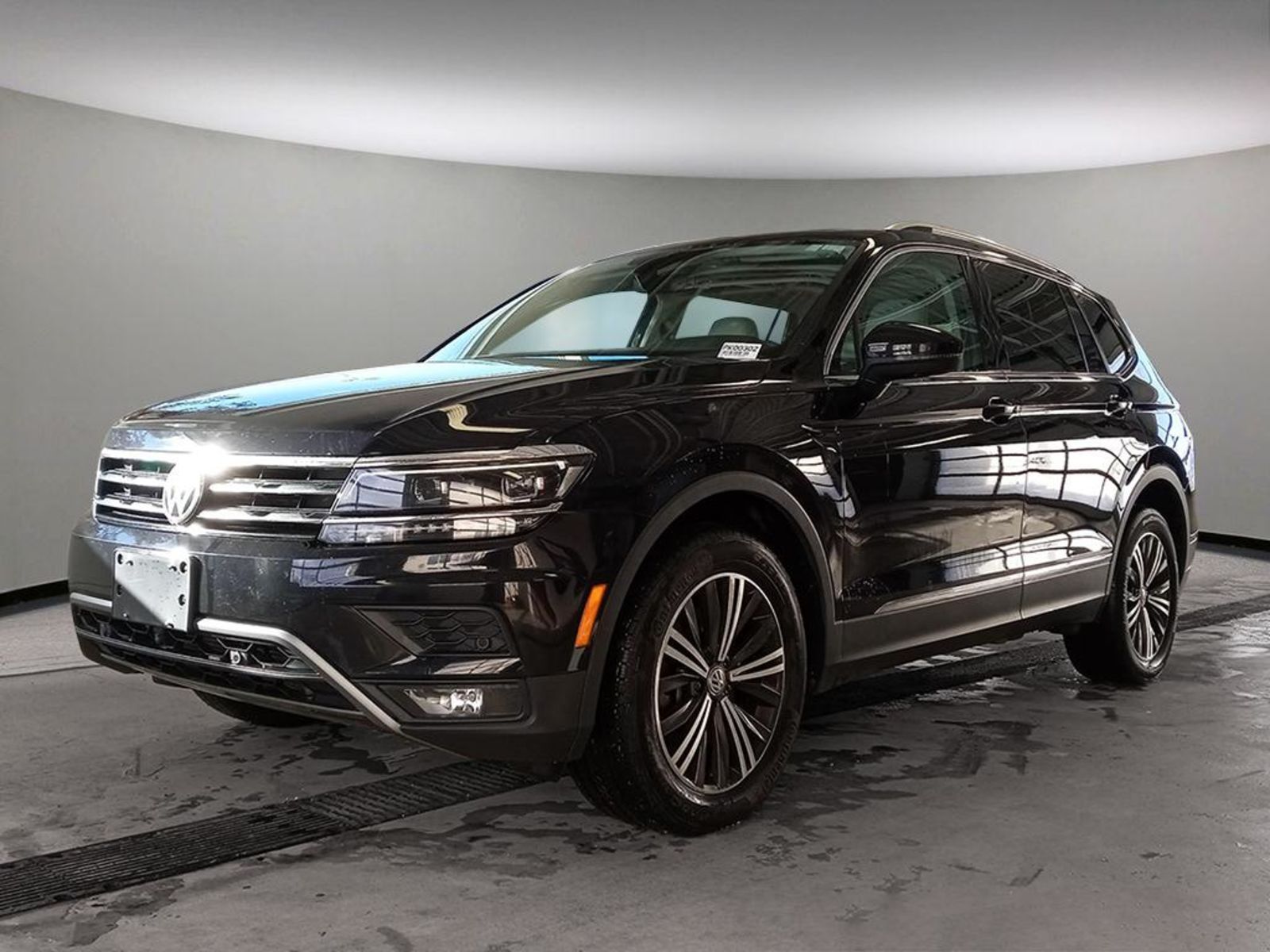 2018 Volkswagen Tiguan HIGHLINE, NAVIGATION, HEATED SEATS/WHEEL