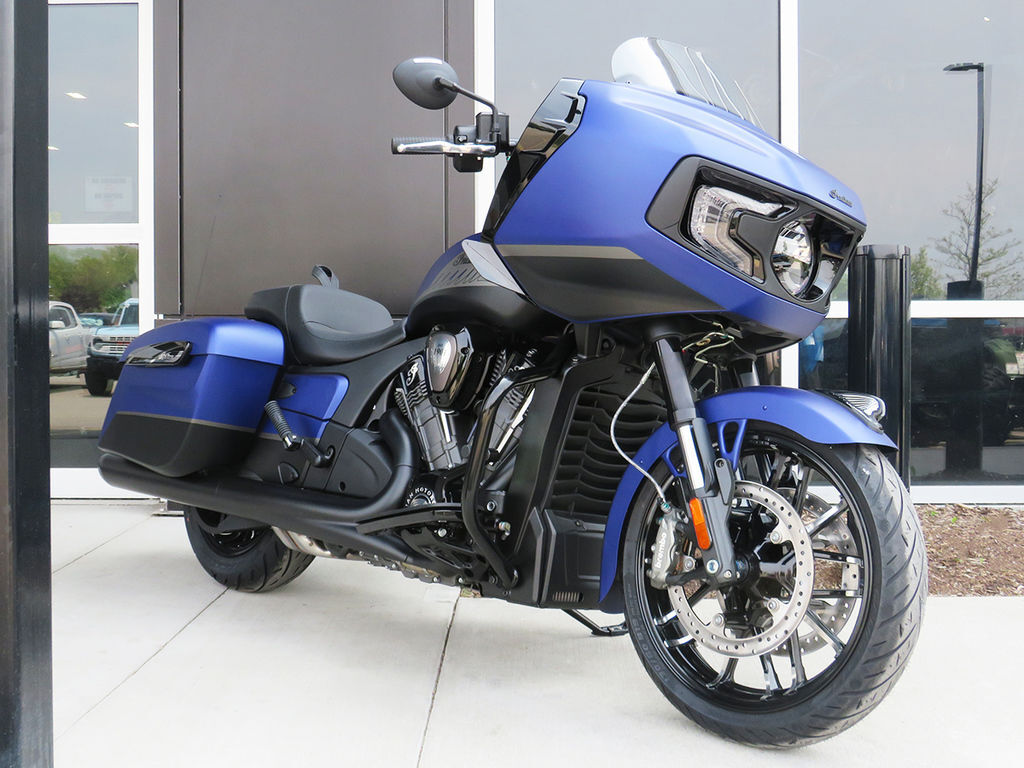 2024 Indian Motorcycles Challenger® Dark Horse® Spirit Blue Smoke 