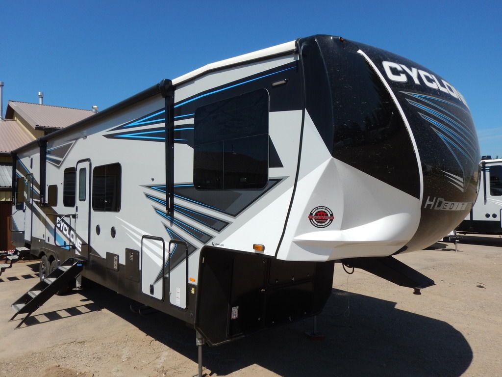 2022 Heartland Cyclone 3713 