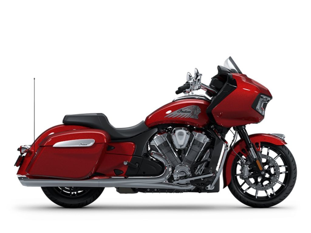 2025 Indian Motorcycles Challenger® Limited Sunset Red Metallic 