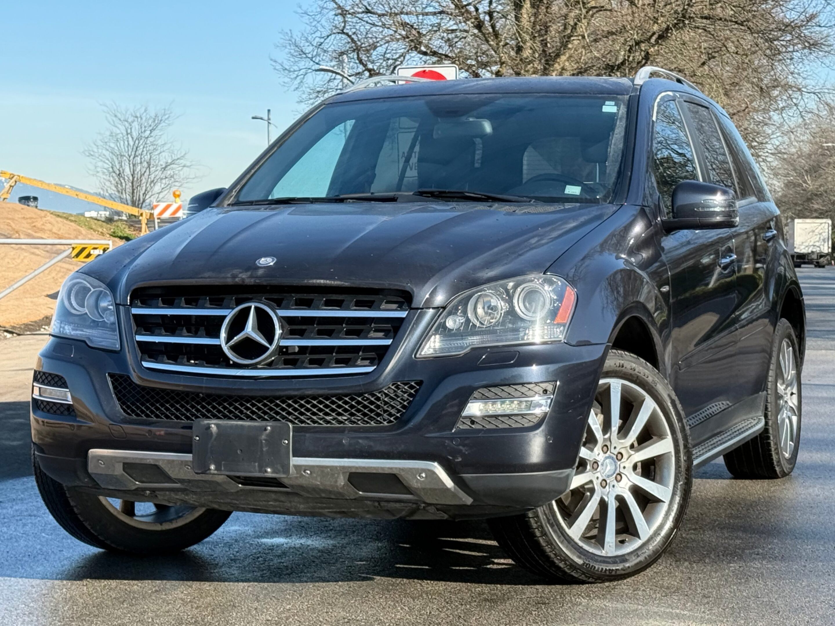 2011 Mercedes-Benz M-Class ML 350/ CLEAN TITLE/ HARMAN SPEAKER/ BC LOCAL