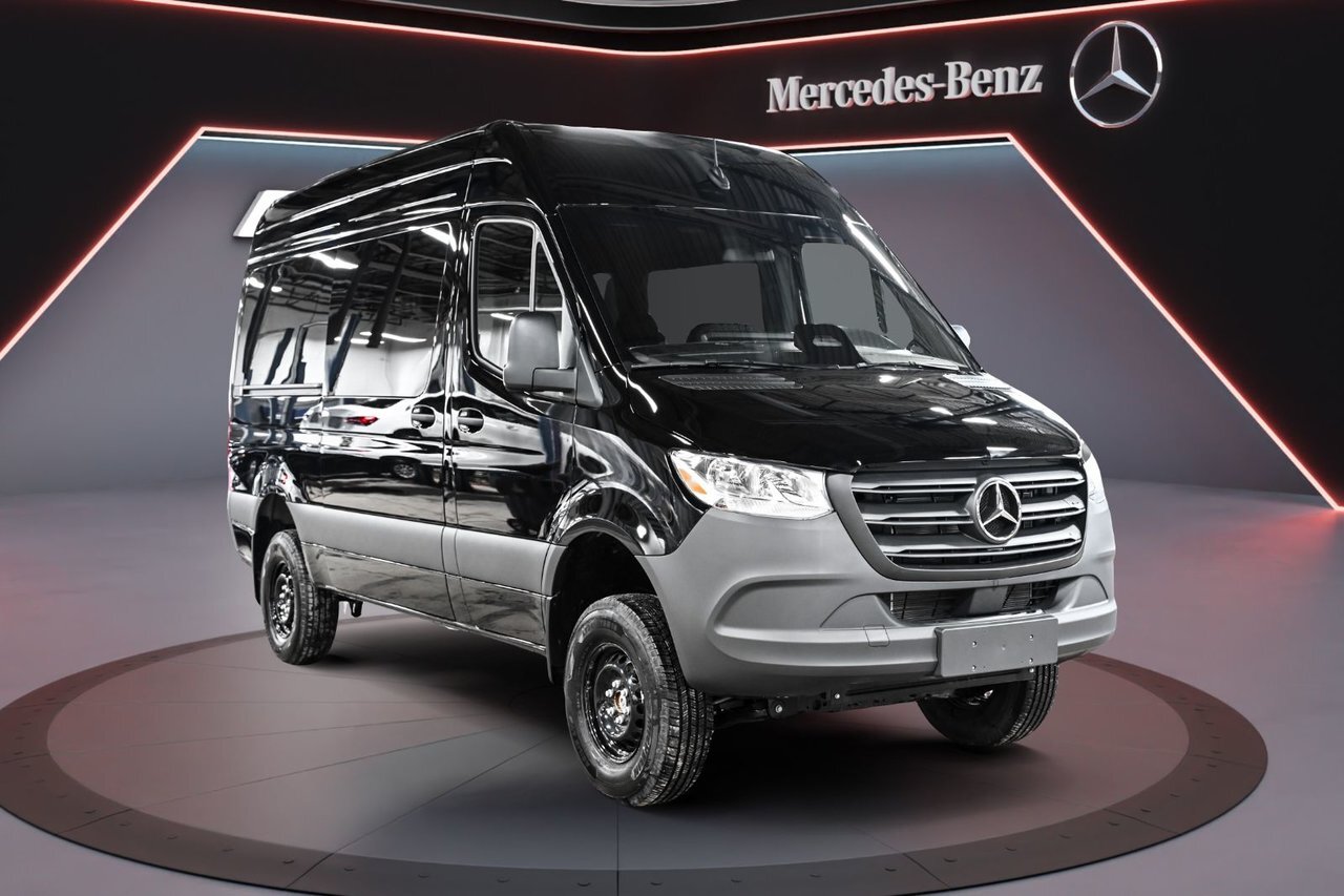 2025 Mercedes-Benz Sprinter 2500 144 Wheelbase High Roof AWD
