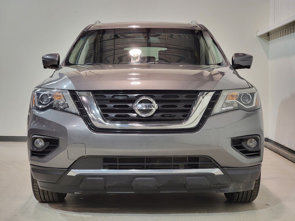 Nissan Pathfinder 2018