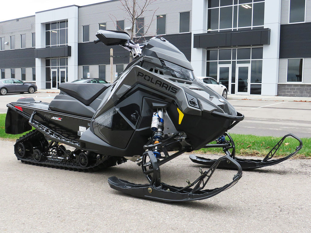 2025 Polaris 650 Switchback Assault 146 Shadow Gray / Gloss ... 
