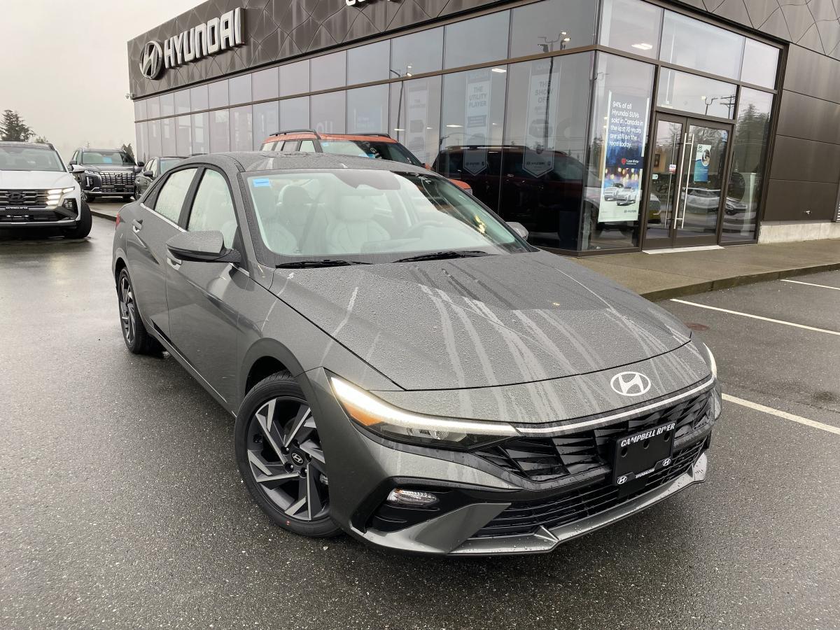 2025 Hyundai Elantra Luxury