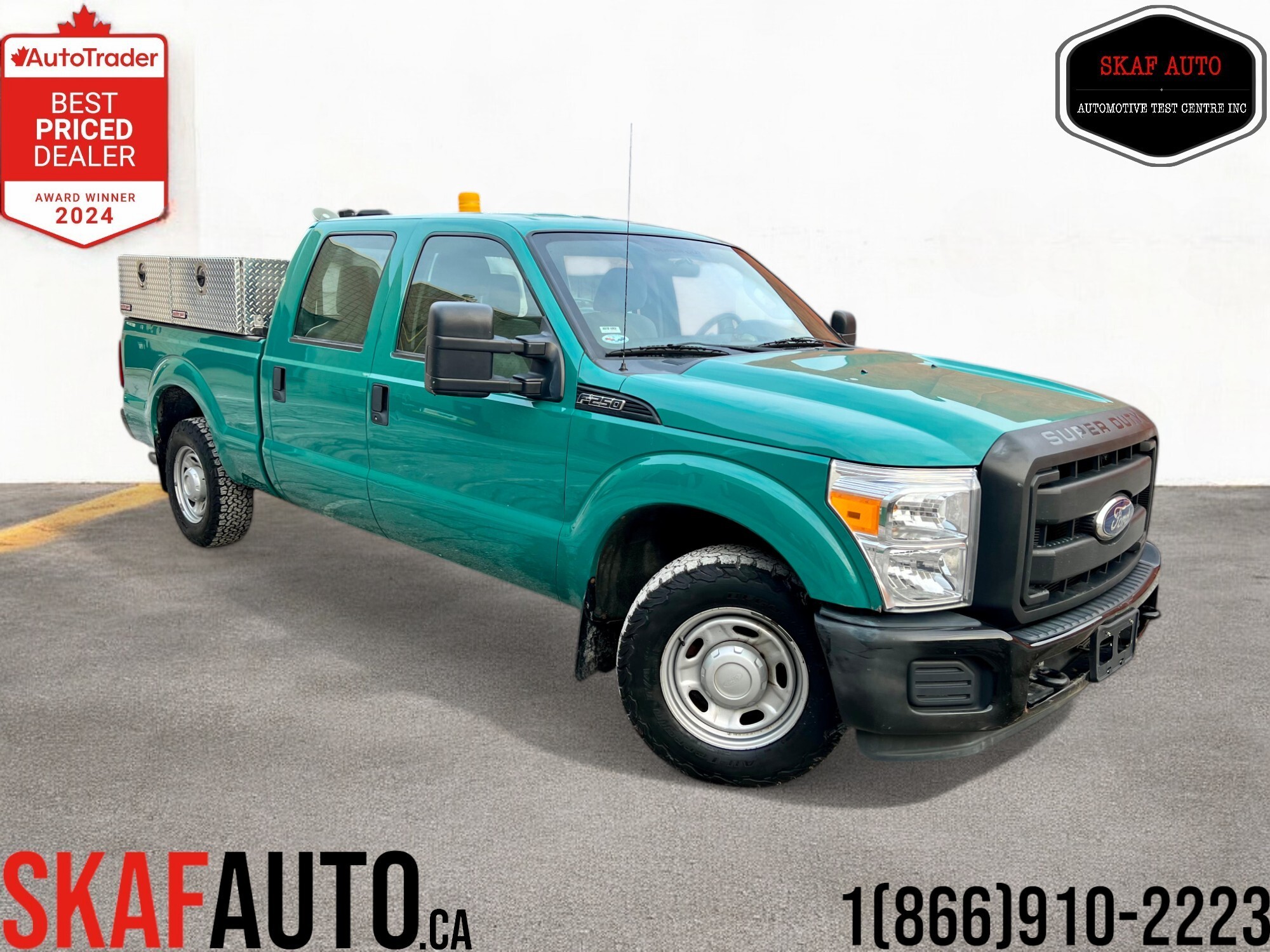 2012 Ford F-250 SUPER DUTY CREW CAB! 6.5FT BOX! ONE OWNER! LOW KM!