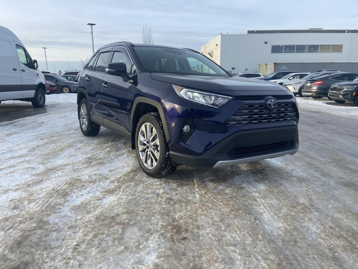 2019 Toyota RAV4 AWD Limited | 3M | 1OWNER | FULLY LOADED | CARPLAY