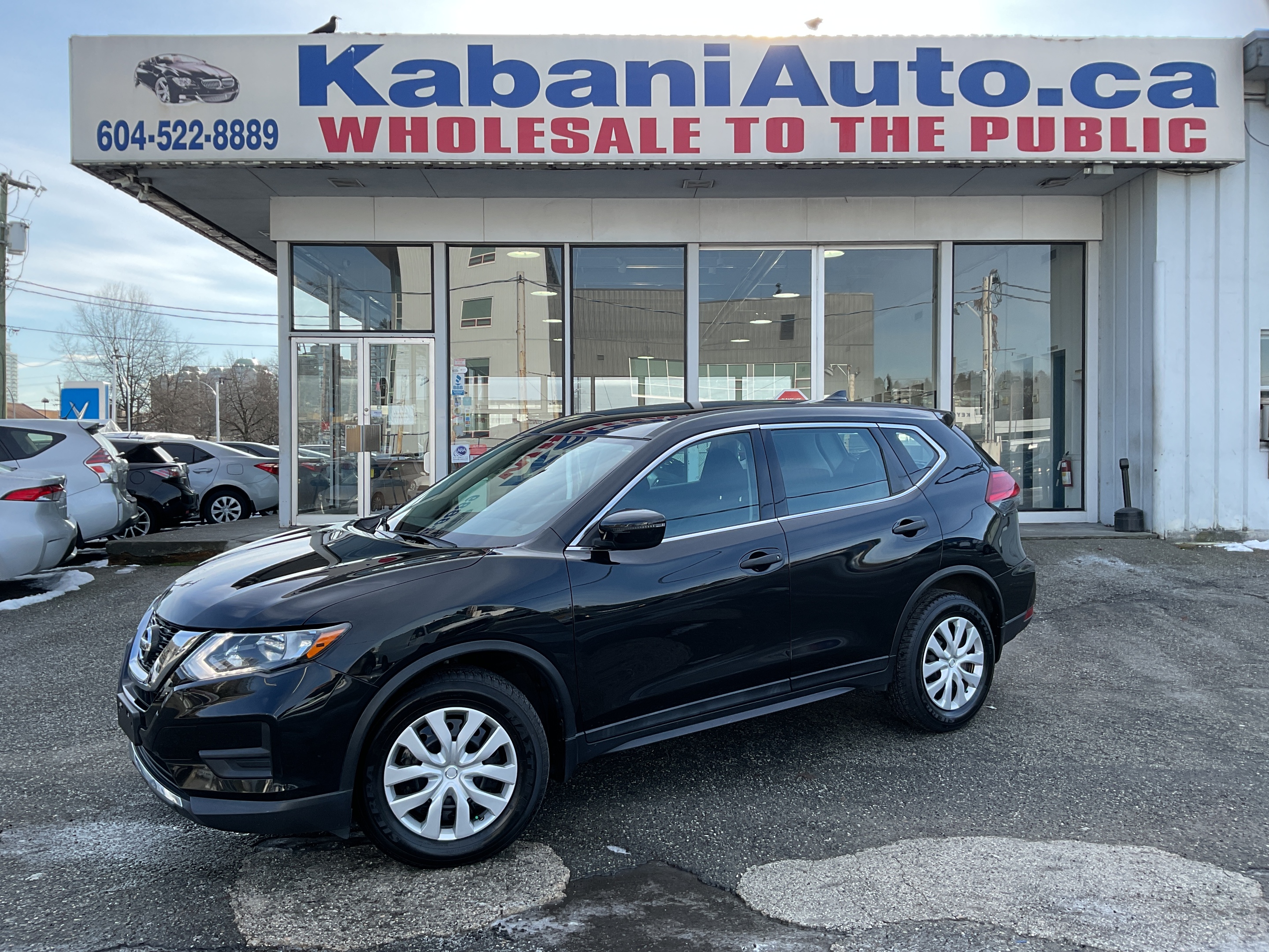2017 Nissan Rogue No Accidents,  Roomy Interior,  Financing On Site!