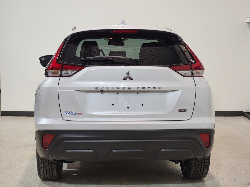 Mitsubishi Eclipse Cross 2024