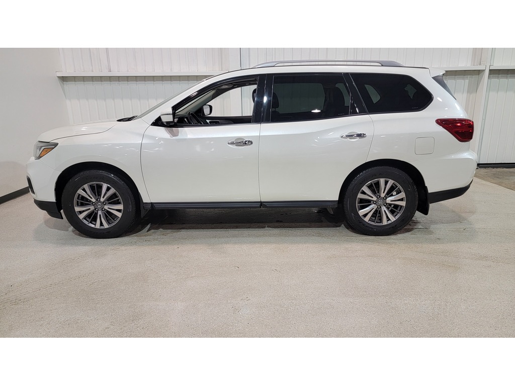 Nissan Pathfinder 2019