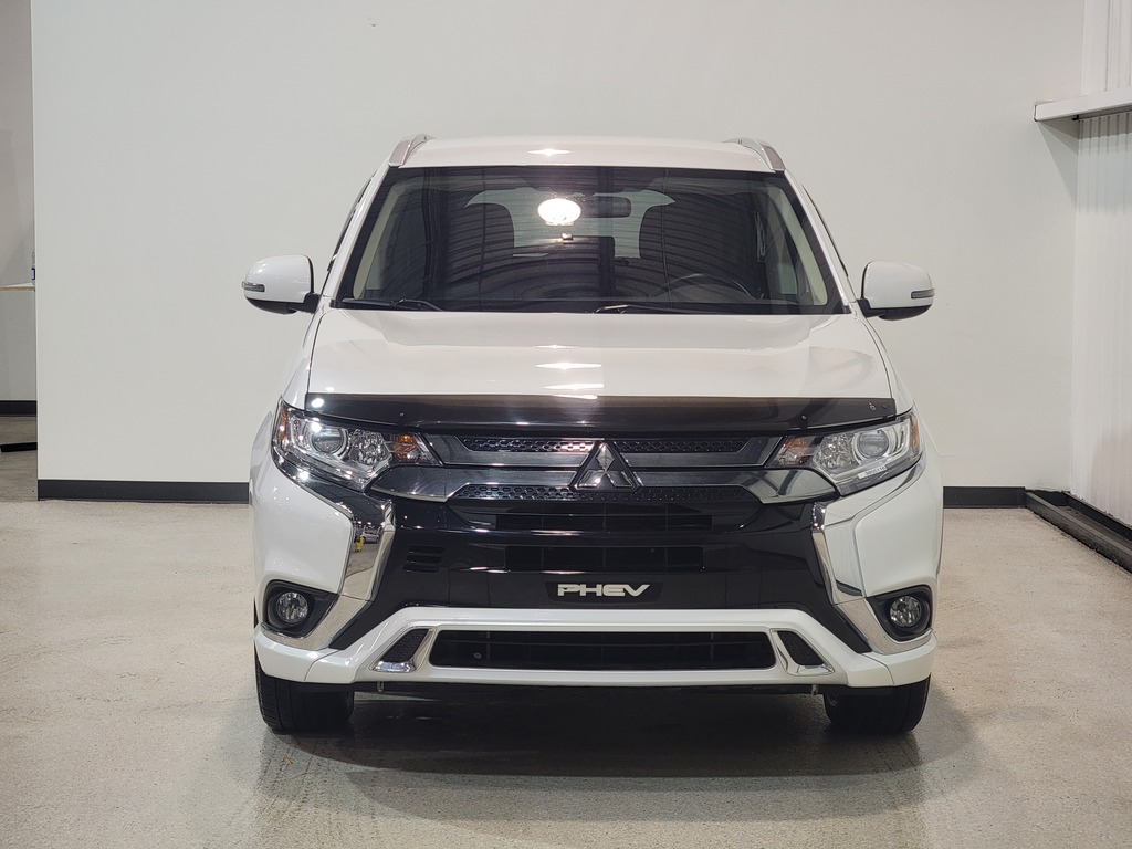 Mitsubishi Outlander PHEV 2022