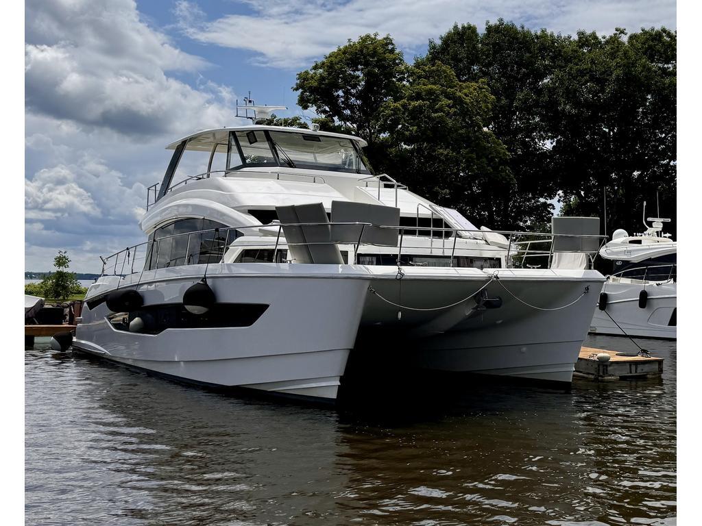 2024 Aquila 54 YACHT 