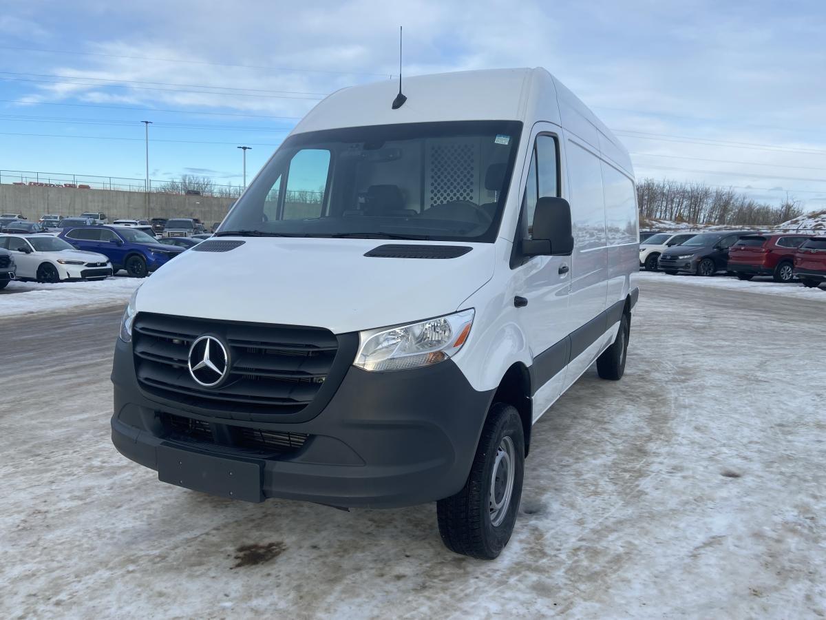 2022 Mercedes-Benz Sprinter 2500 High Roof V6 170 4x4 | DIESEL 3.0L | LOW KMS