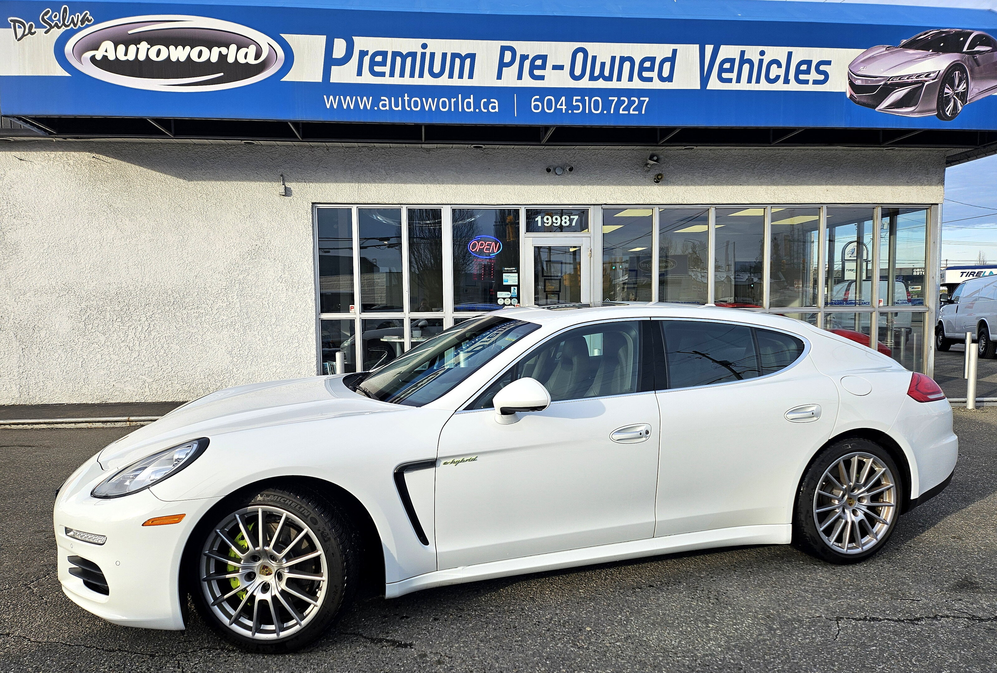 2015 Porsche Panamera S E-Hybrid *416Hp, Sport Plus, Sunroof, 20" Wheel*