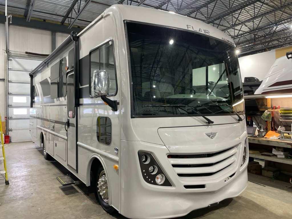2025 Fleetwood Flair 29M ESSENCE 