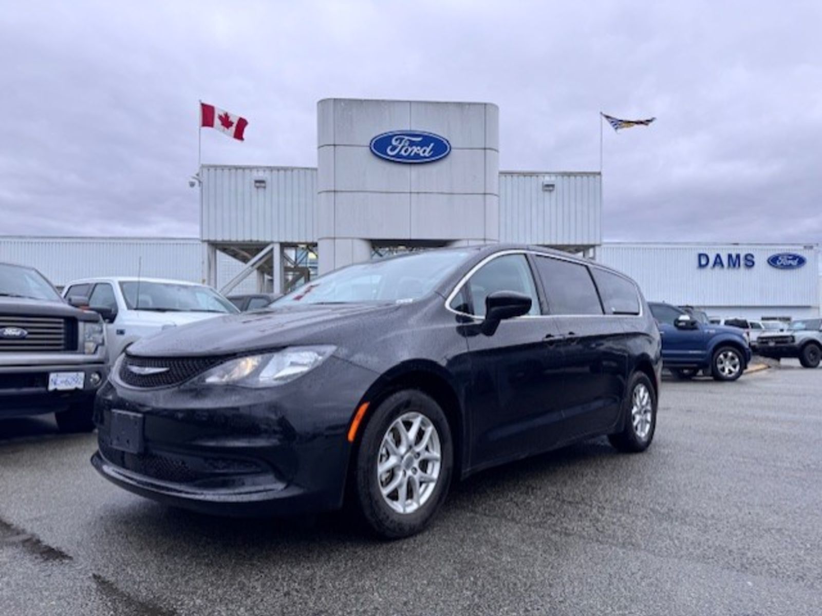 2023 Chrysler Grand Caravan SXT 2WD