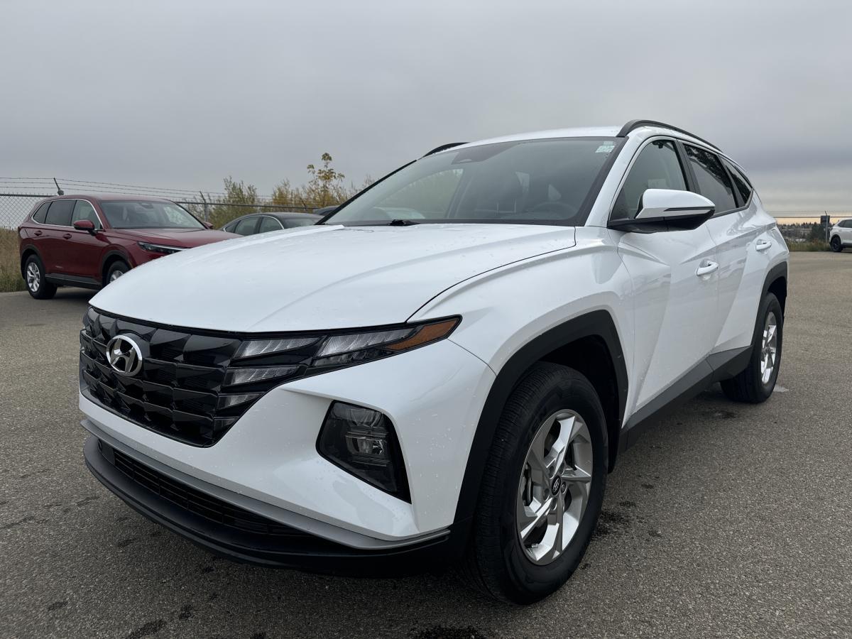2024 Hyundai Tucson Preferred AWD | REMOTE START | HAIL UNIT**
