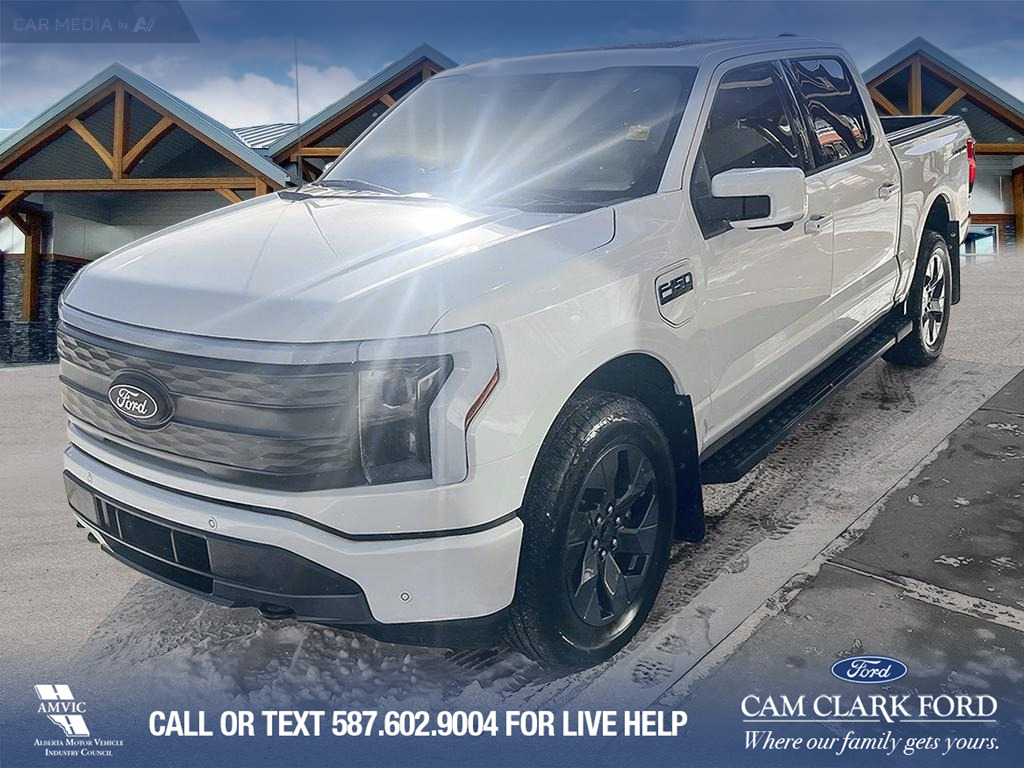 2024 Ford F-150 Lightning Lariat LEATHER* MOONROOF* CARPLAY* HEATED SEATS