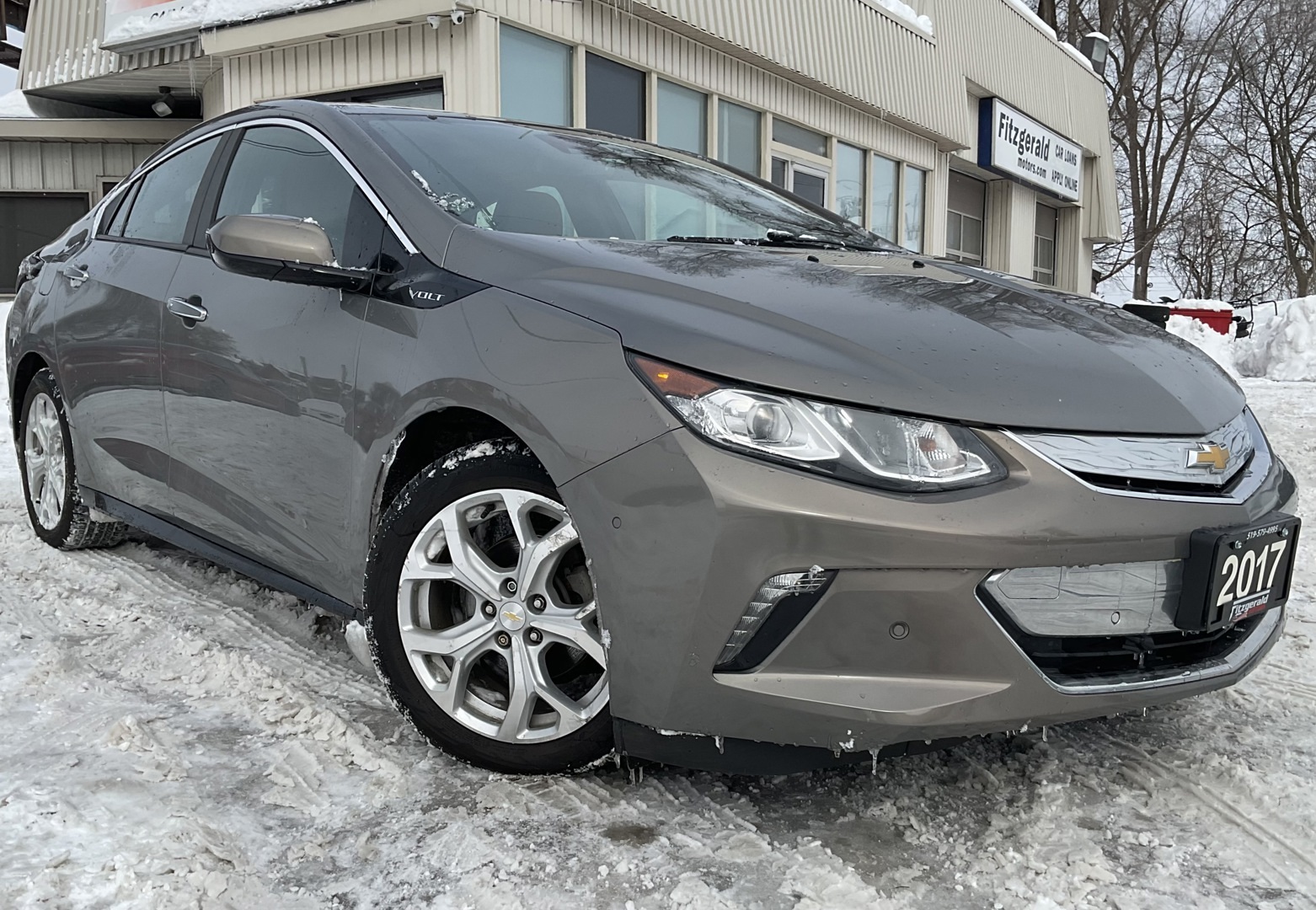 2017 Chevrolet Volt PREMIER - CAR PLAY! BACK-UP CAM! BSM! REMOTE START