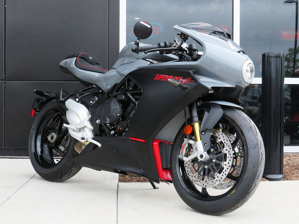 2023 MV Agusta Superveloce 800 