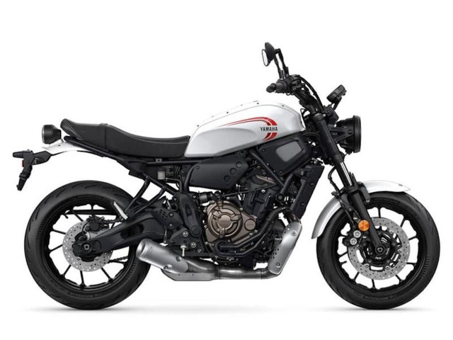 2025 Yamaha XSR 700