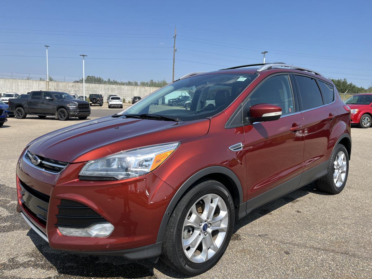 2015 Ford Escape Titanium 4WD | 1 OWNER | REAR CAM | HEATED MIRRRS