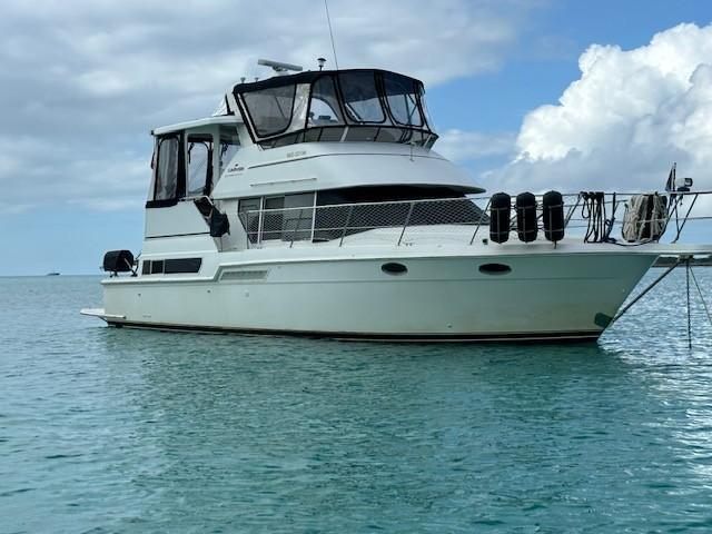 1998 Carver Yachts 400 AFT Cockpit 