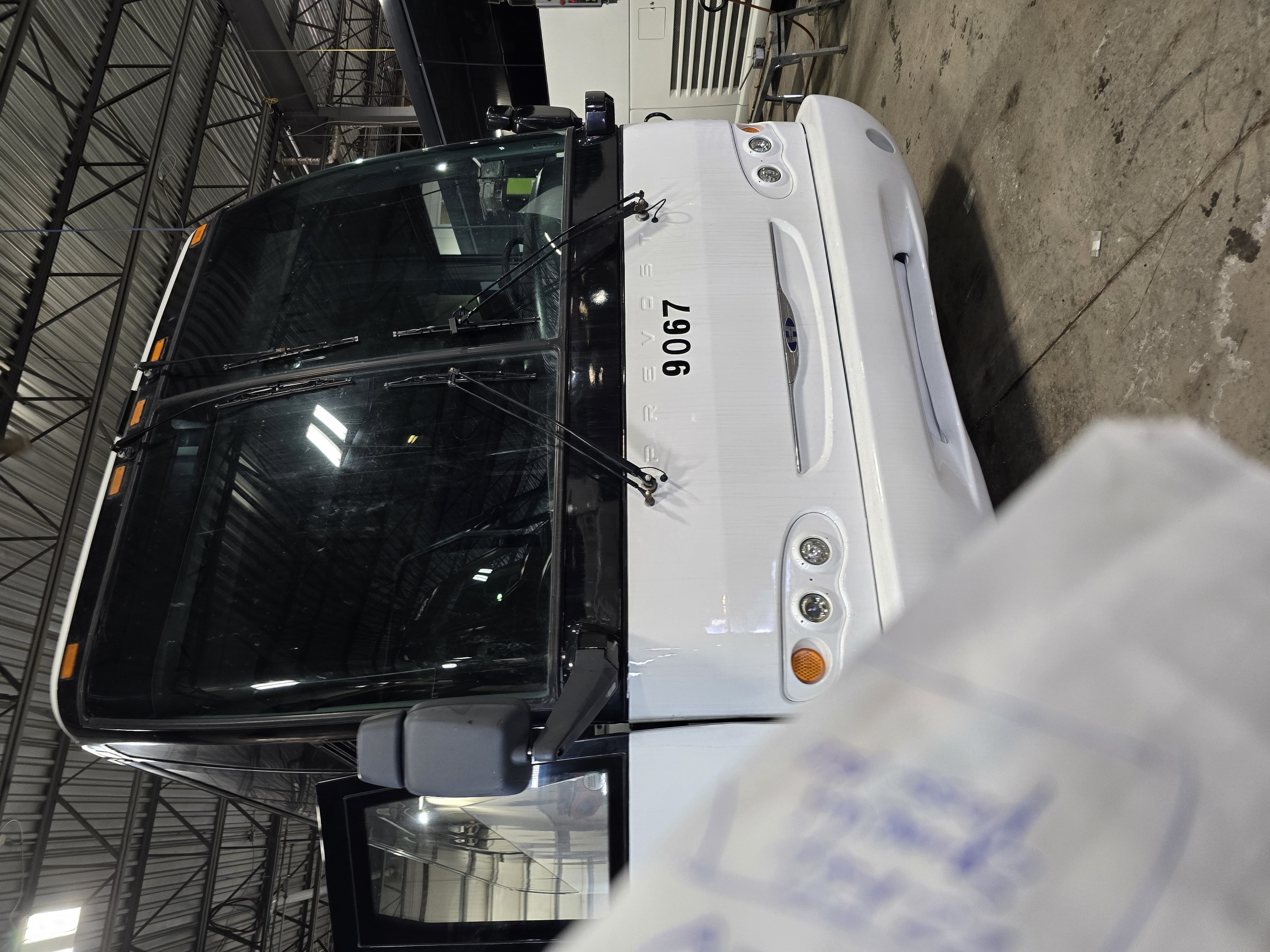 2007 Prevost H3-45 H3-45 2007 NEW PAINT $ 125,000