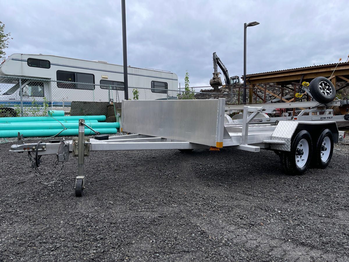 2016 Express Custom Smart-Car Trailer 5.5' x 10' 3000 GVW