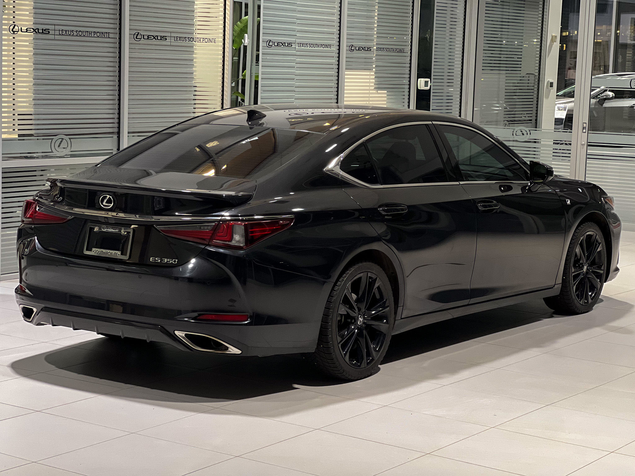 2022 Lexus ES 350
