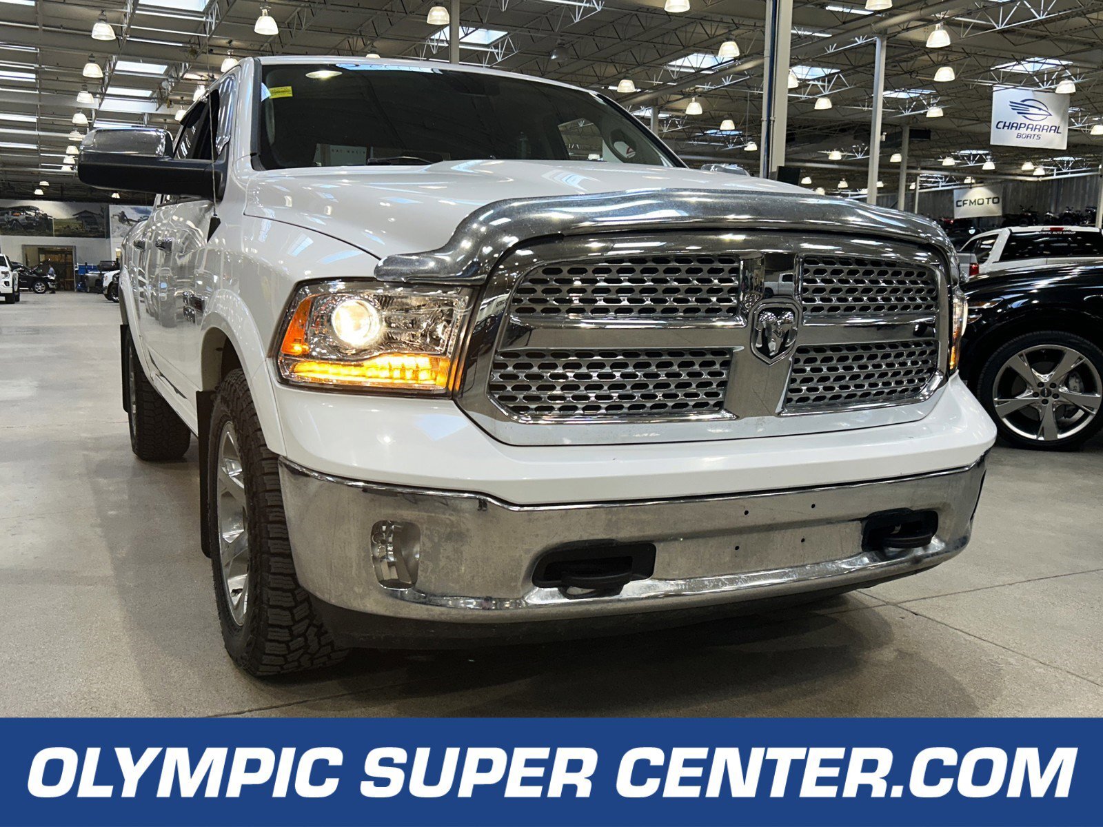 2015 Ram 1500 Laramie | DIESEL | LEATHER | HEATED SEATS |