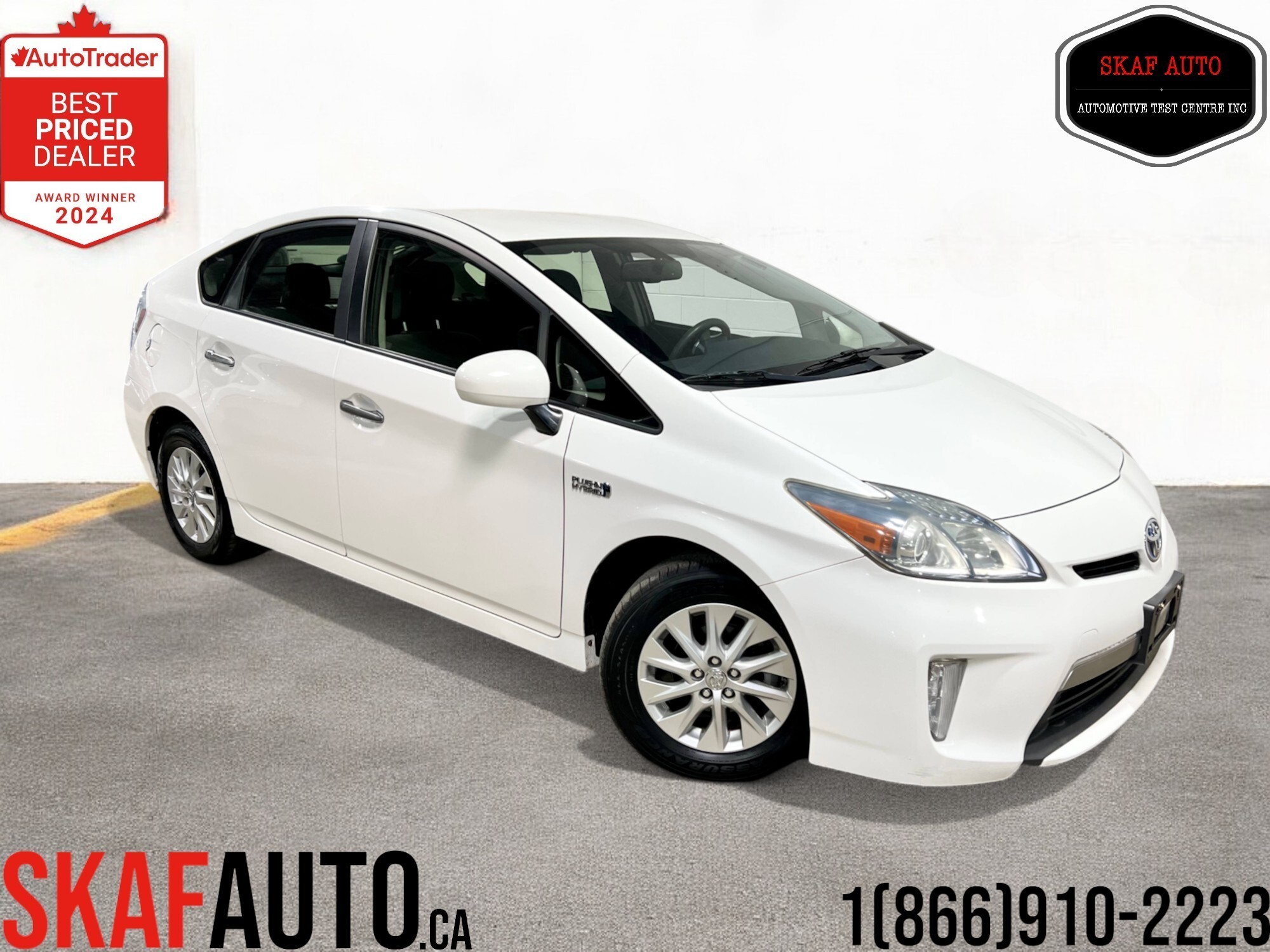 2013 Toyota Prius PLUG IN HYBRID! LOW KM! NAV! BACK UP CAMERA!