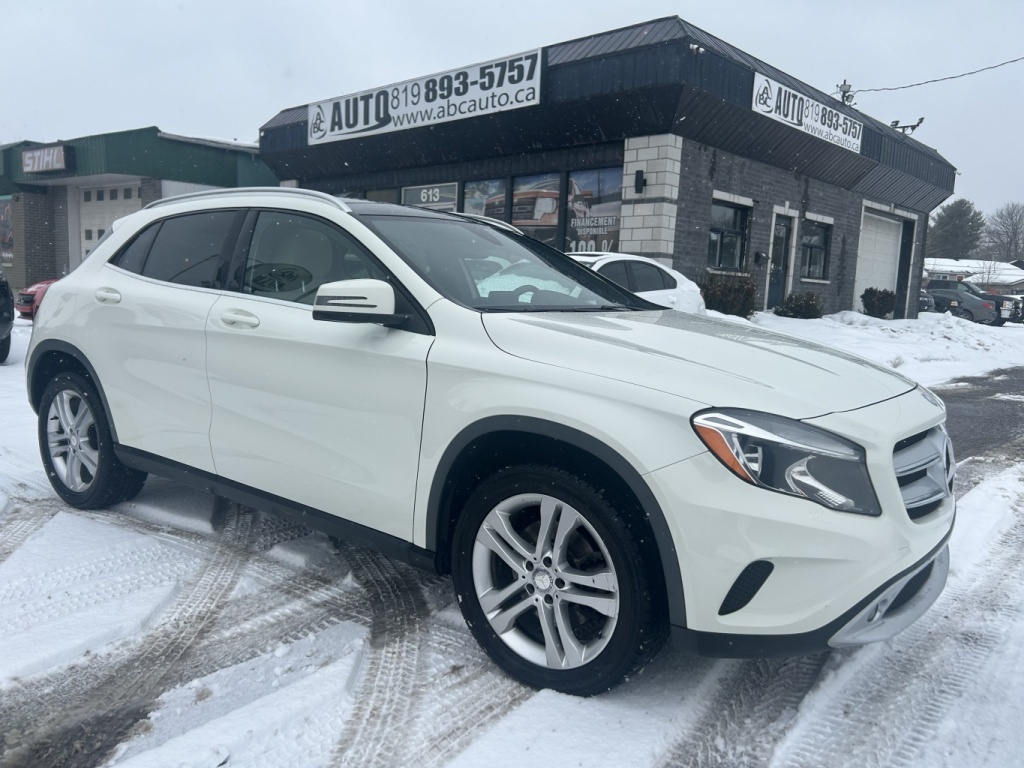 2016 Mercedes-Benz GLA GLA 250 4Matic Sunroof/Moonroof Navigation Camera 