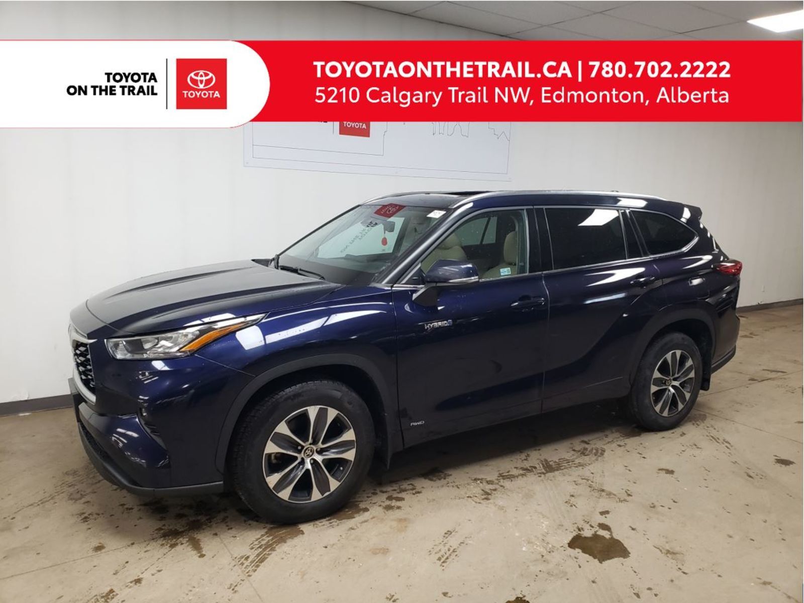 2020 Toyota Highlander HYBRID XLE; LEATHER, SUNROOF, SAFETY SENSE, SMART 