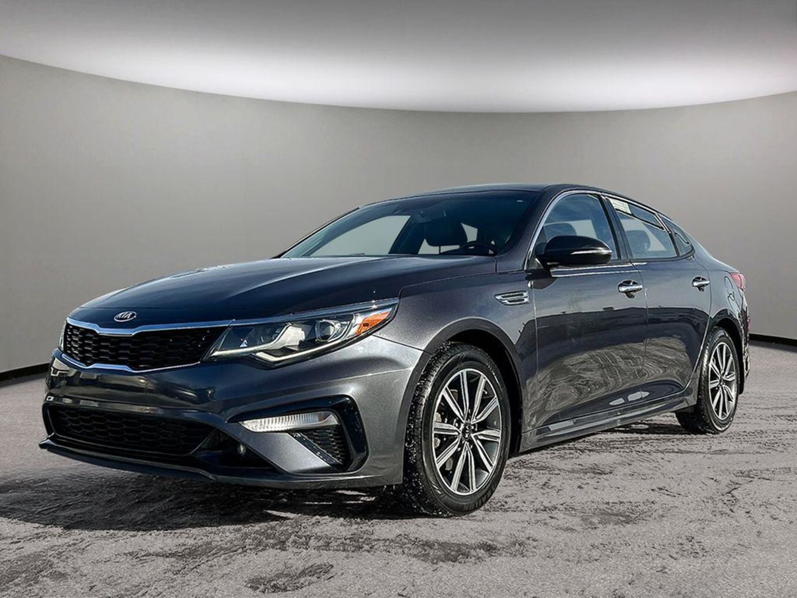 2019 Kia Optima EX | Heated Front & Rear Seats | Apple Carplay & A