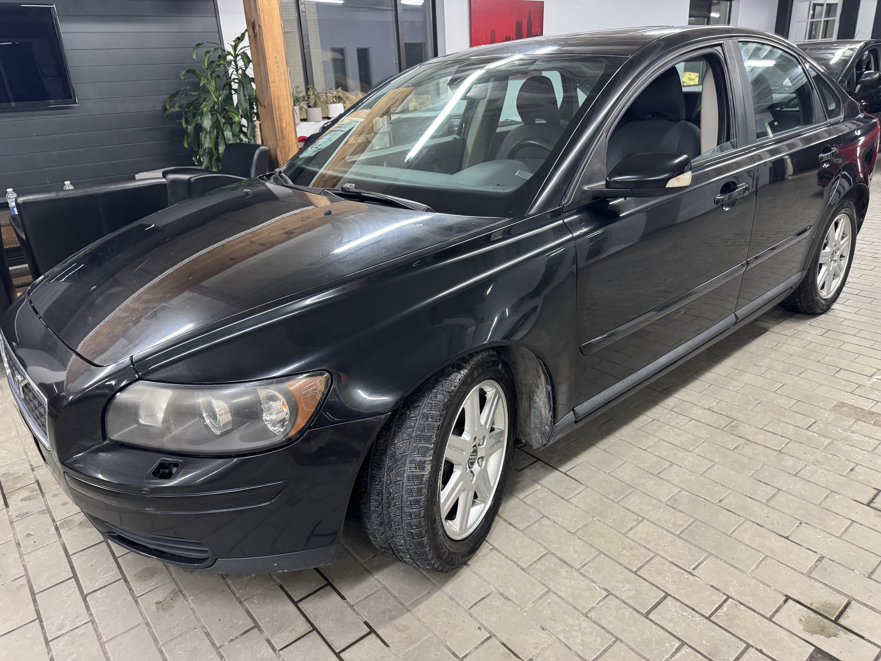 2006 Volvo S40 4dr Sdn 2.4L Auto