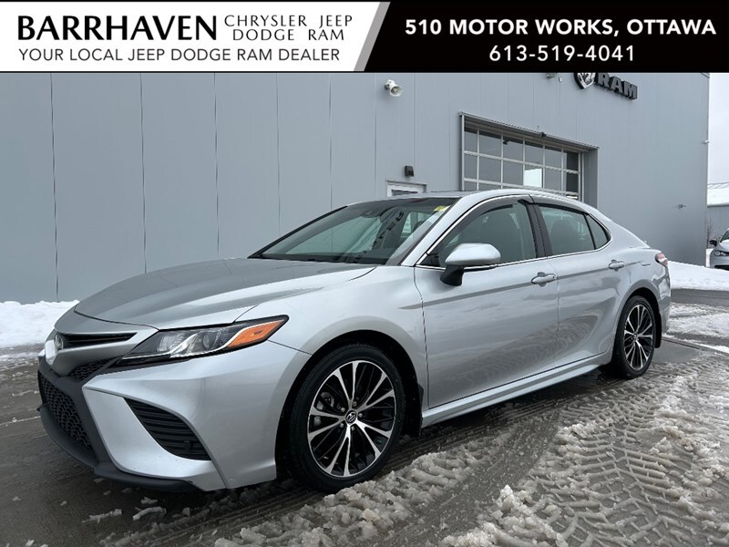 2018 Toyota Camry SE Upgrade | Sunroof | Ultra Low KM's